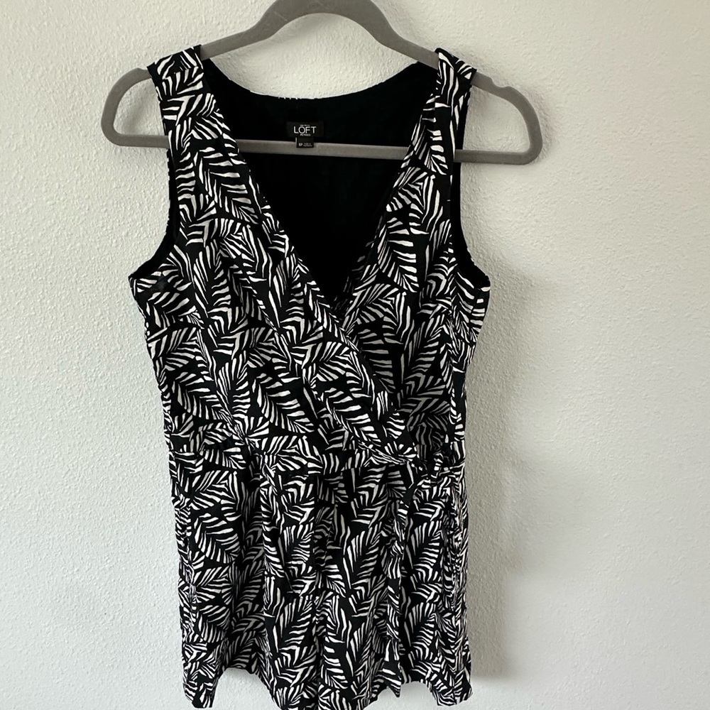 LOFT‎ Black and white jumper